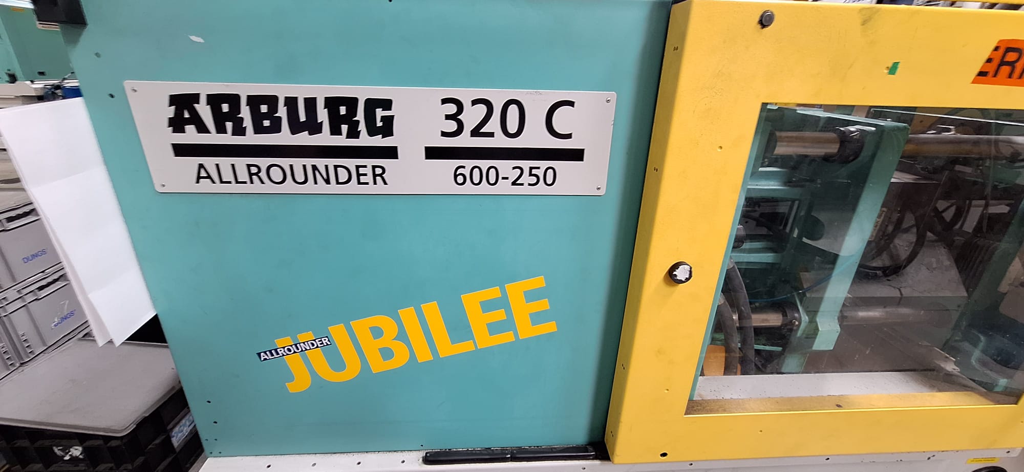 320